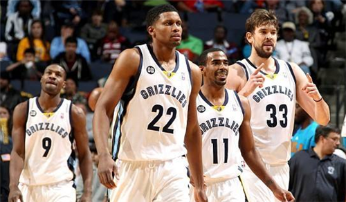 辅以高位肘 辅以高位肘